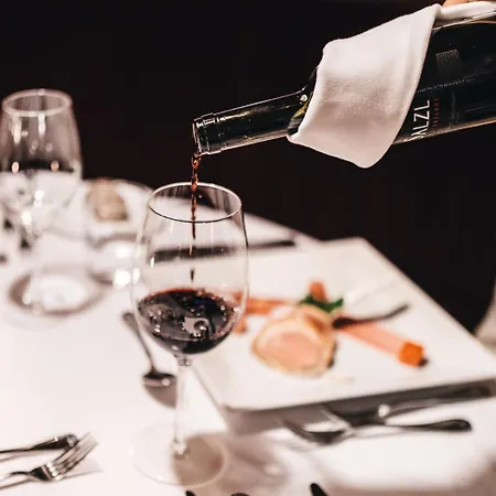 湖畔恩特纳酒店 佩尔蒂绍