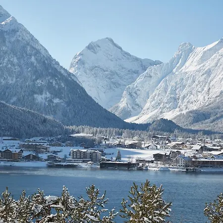 湖畔恩特纳酒店 佩尔蒂绍