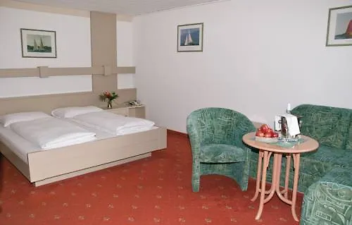 فندق إنتنرز أم سي بيرتيساو