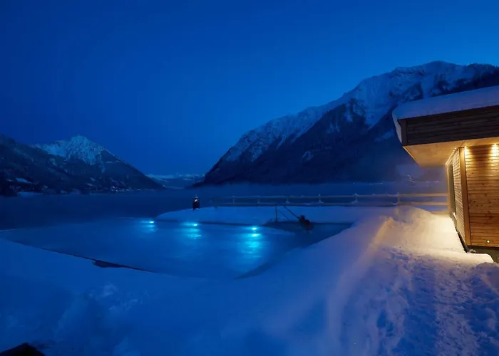 إنتنرز أم سي فندق