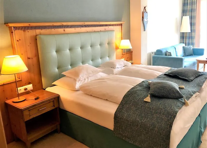 إنتنرز أم سي فندق 4*